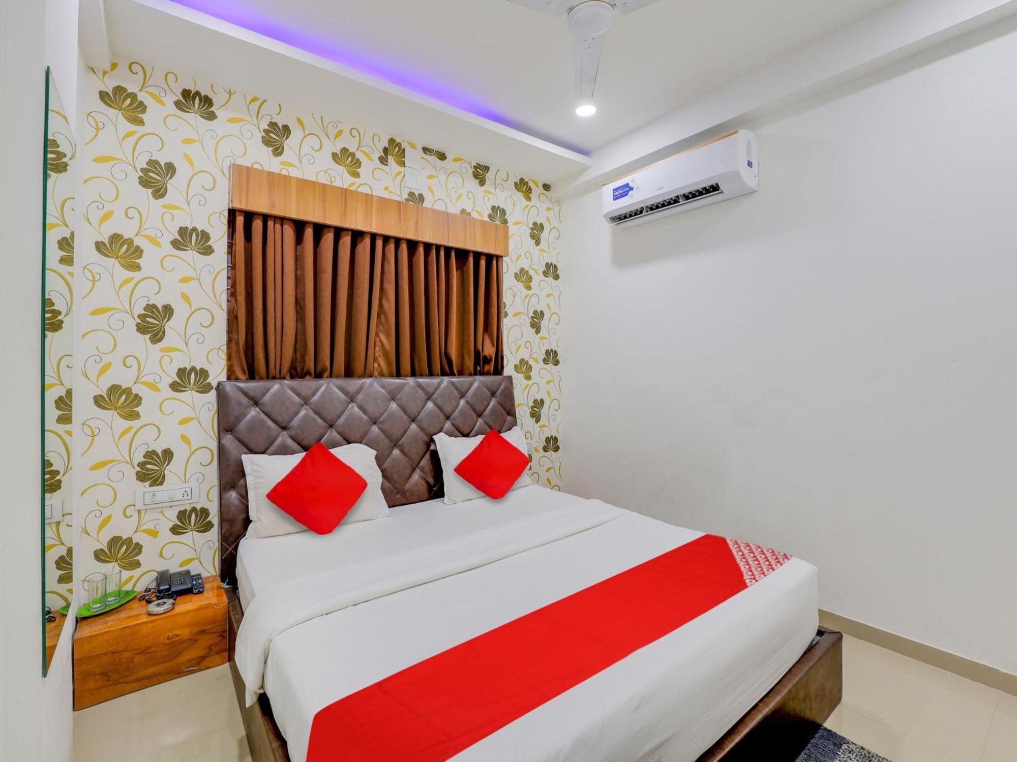 Hotel O Md Grand Ac Rooms Vadodara Exterior photo
